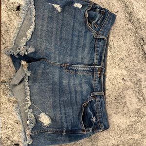 Old navy boyfriend shorts